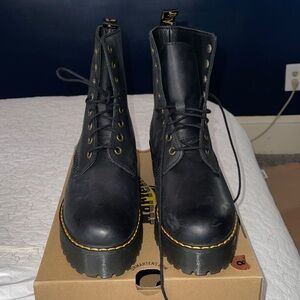 DR MARTENS SHRIVER HI - Womens SZ 8 new without tags with box